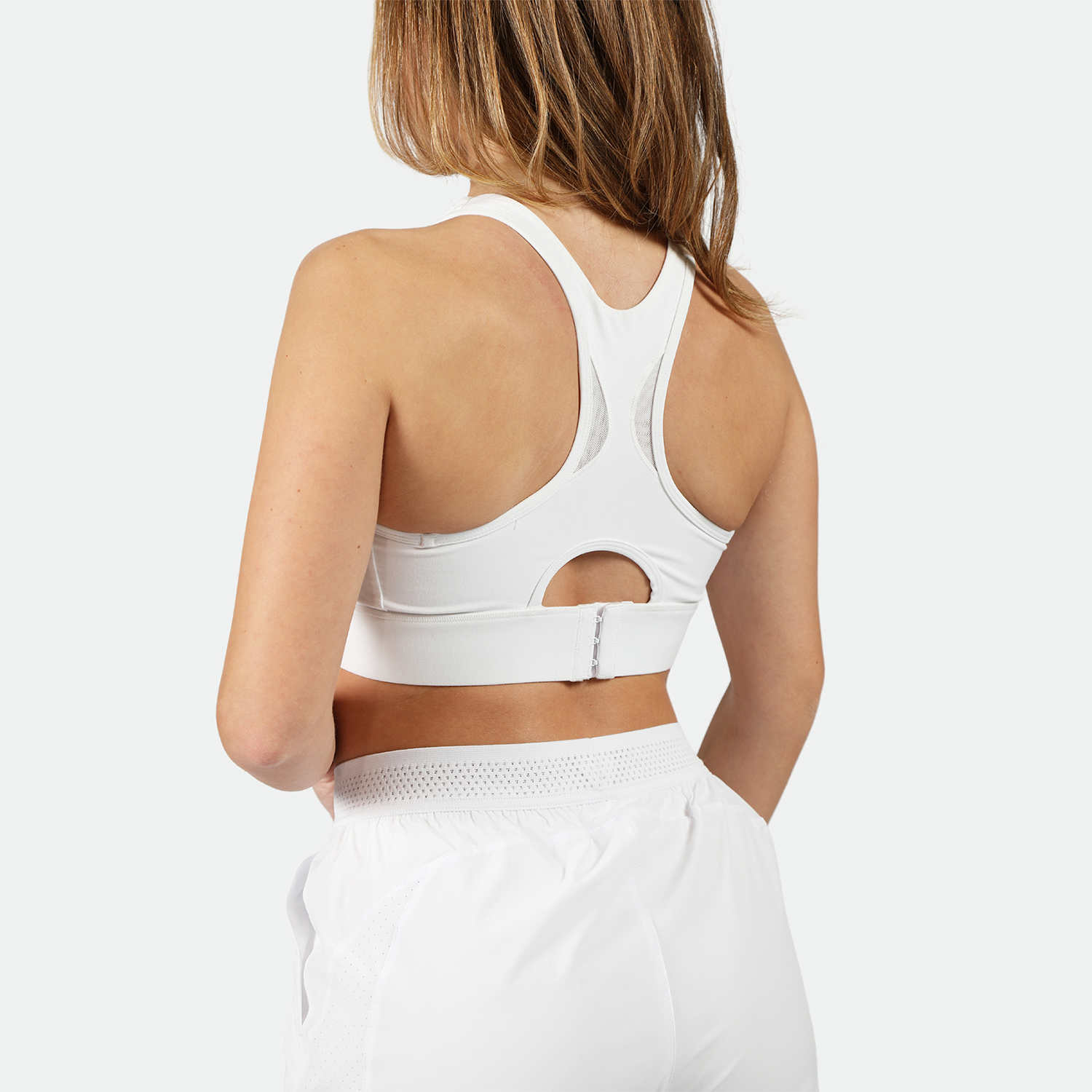 WOMEN-GO BEYOND-OPEN BACK-BRA (WHITE)