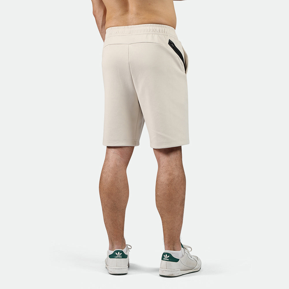 MEN-GO-BEYOND-TECH-SHORT (LIGHT-BEIGE)