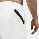 MEN-GO-BEYOND-TECH-SHORT (OFF-WHITE)