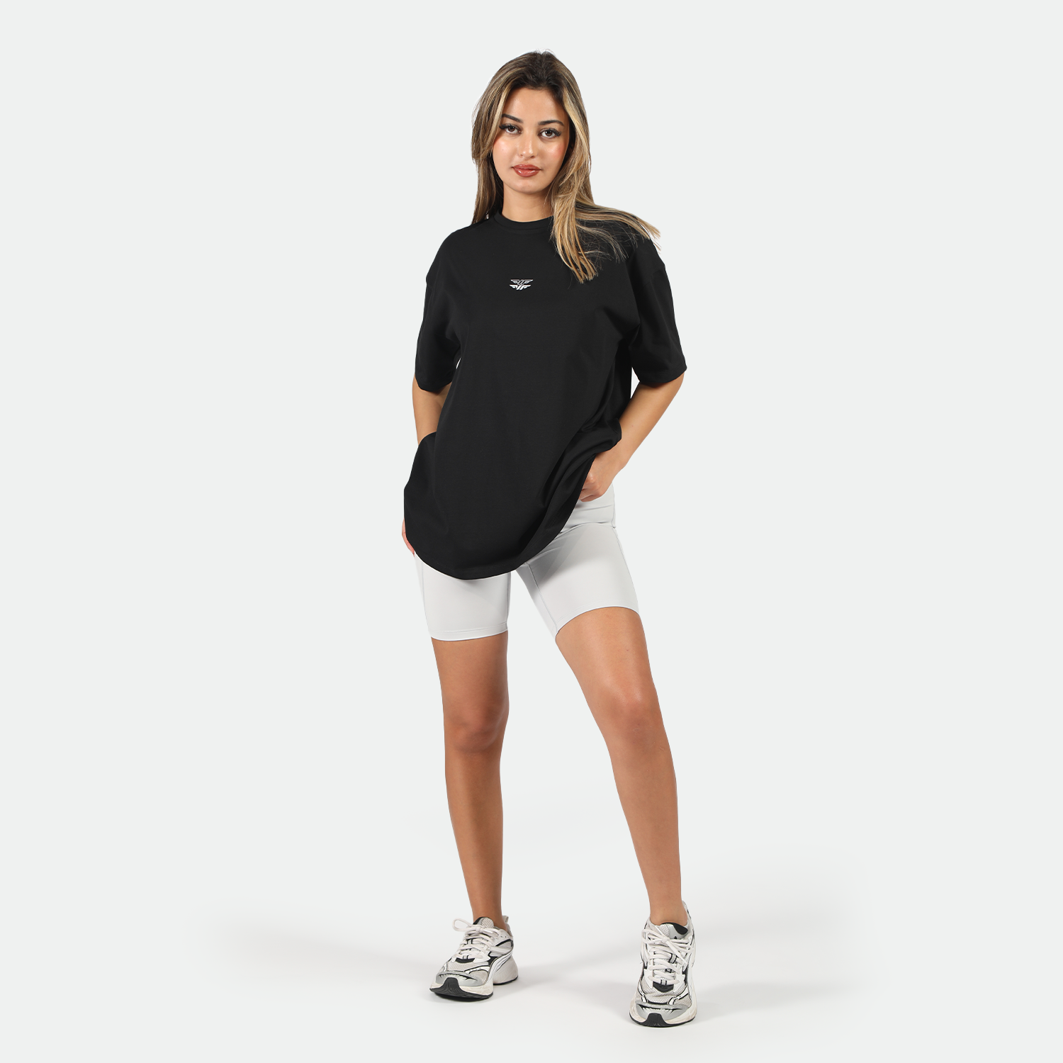 WOMEN-GO BEYOND-OVERSIZE-T-SHIRT (BLACK)